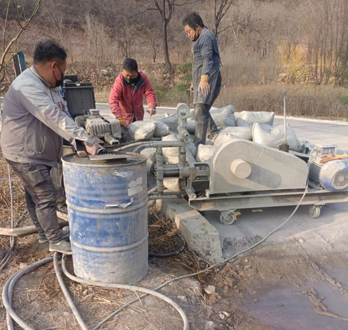 兰洋镇路面下沉注浆